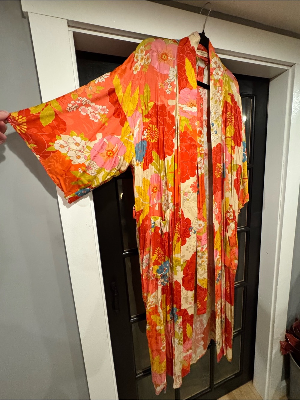 Spell & The Gypsy Tyler Maxi Robe in Chilli S/M - Picture 11 of 13